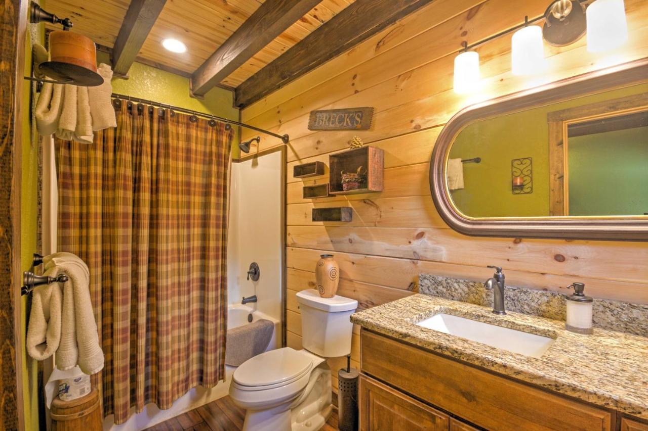 Scenic Fox Ridge Cabin On 4 Acres With Hot Tub! Whittier Exteriör bild